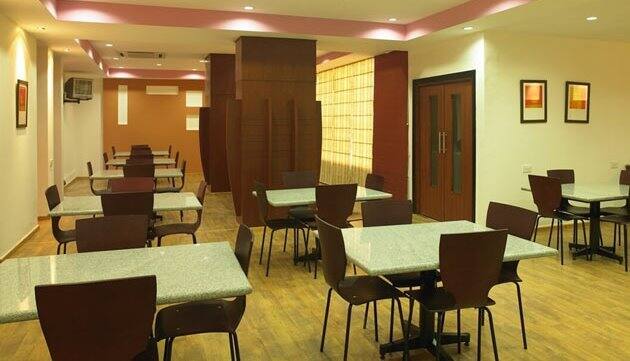 The Tricolour Hotel, Bangalore 4